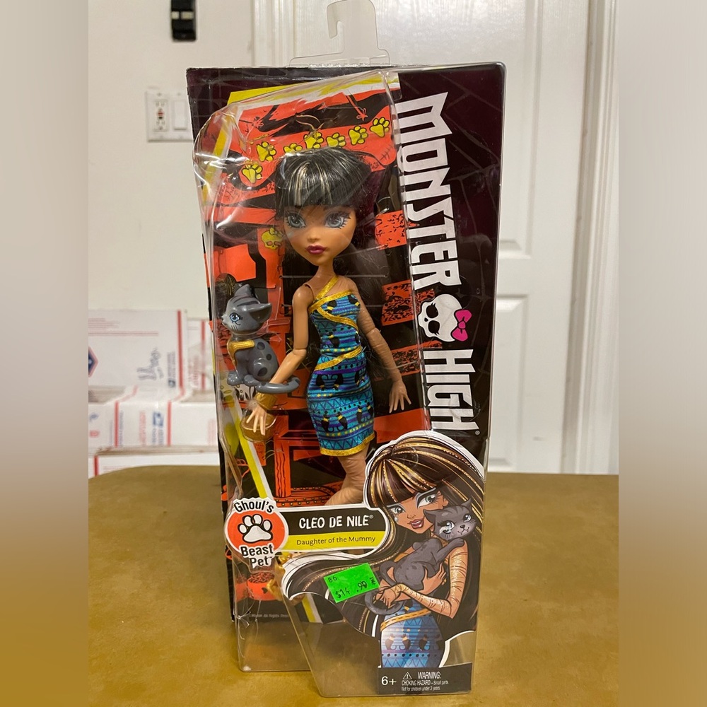 Monster High Cleo de Nile Ghoul’s Beast Pet 12” doll. 2015. Collectible NWT NRFB